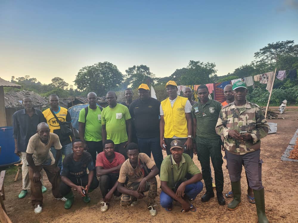 Soutien des producteurs dans la mise en oeuvre du reboisement agroforestier.